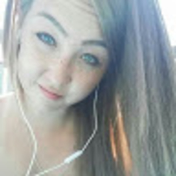 Meet your Posher, Michelle - Picture 1 of 1